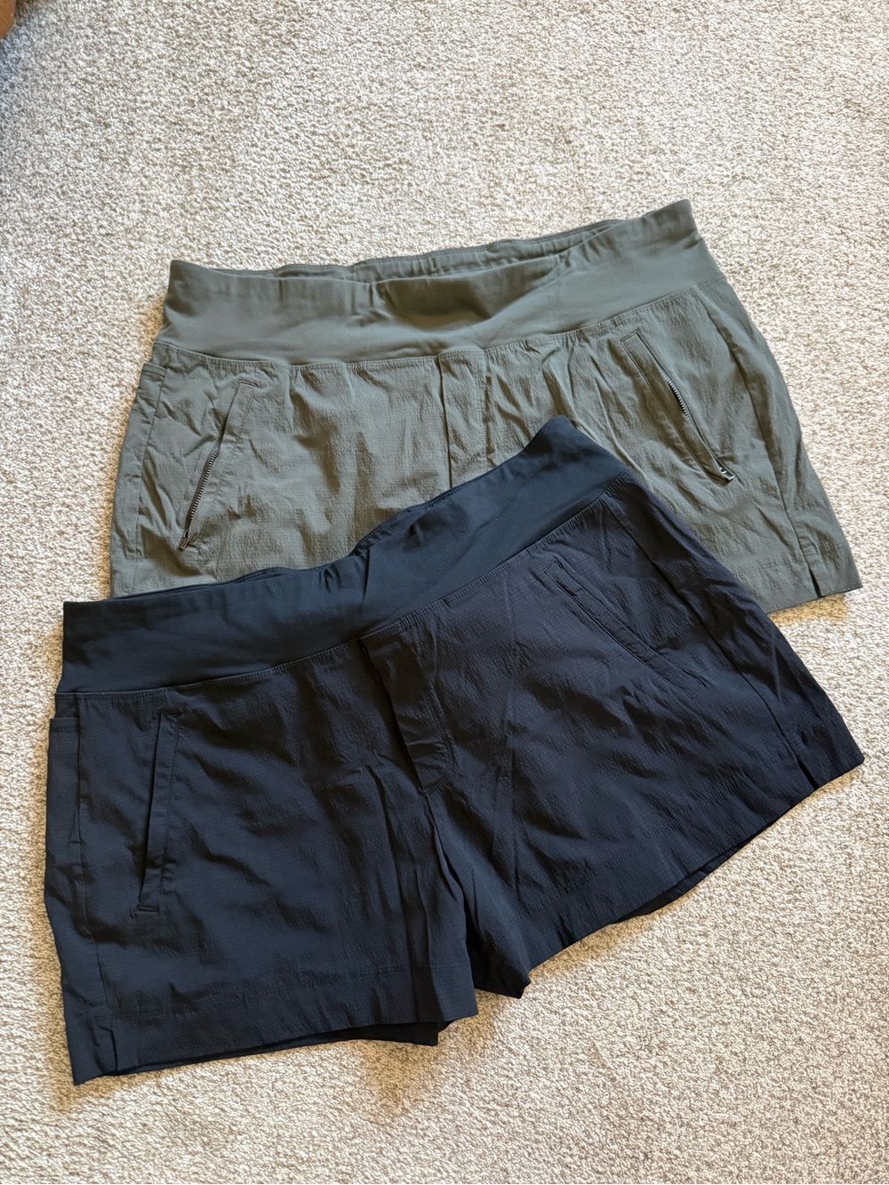 Athleta size 16 Trekkie North Short Bundle